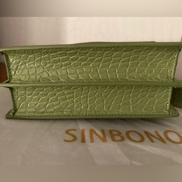 Avocado Green Sinbono Purae - Picture 3 of 6